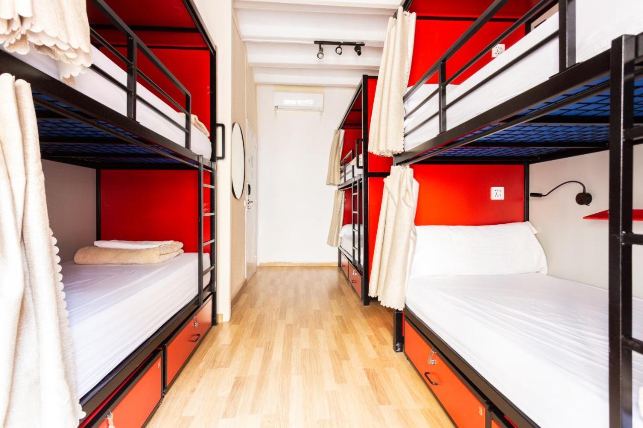 Mambo Tango Hostel Barcelona Exterior photo